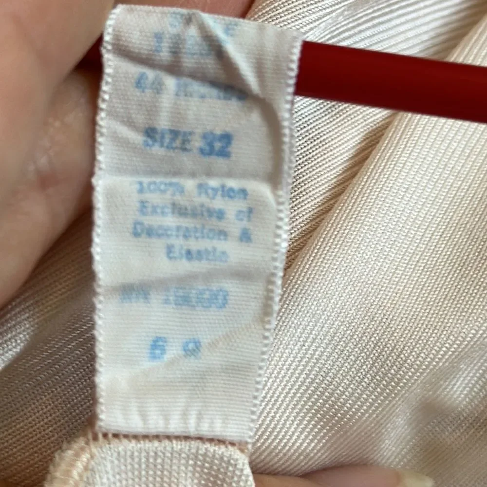 Vintage‎ Olga light pink nylon full slip with lace trim
